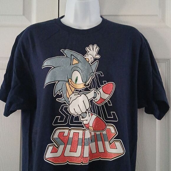 Sonic the Hedgehog  shirt sleeve navy blue t shirt  Sz L  NWOT - Picture 3 of 6